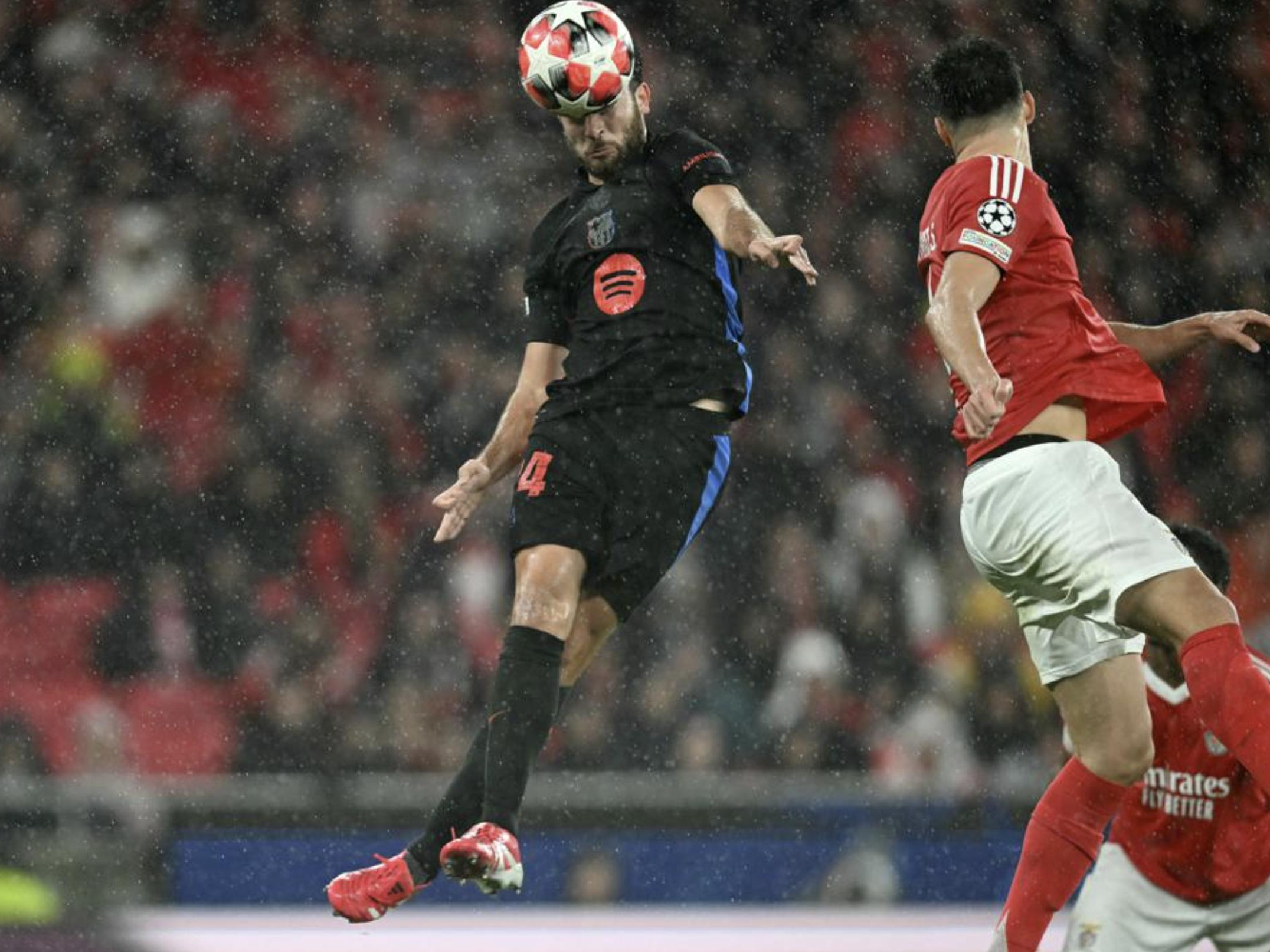 巴萨苦战硬胜，瓦伦西亚保持镇定的简单介绍