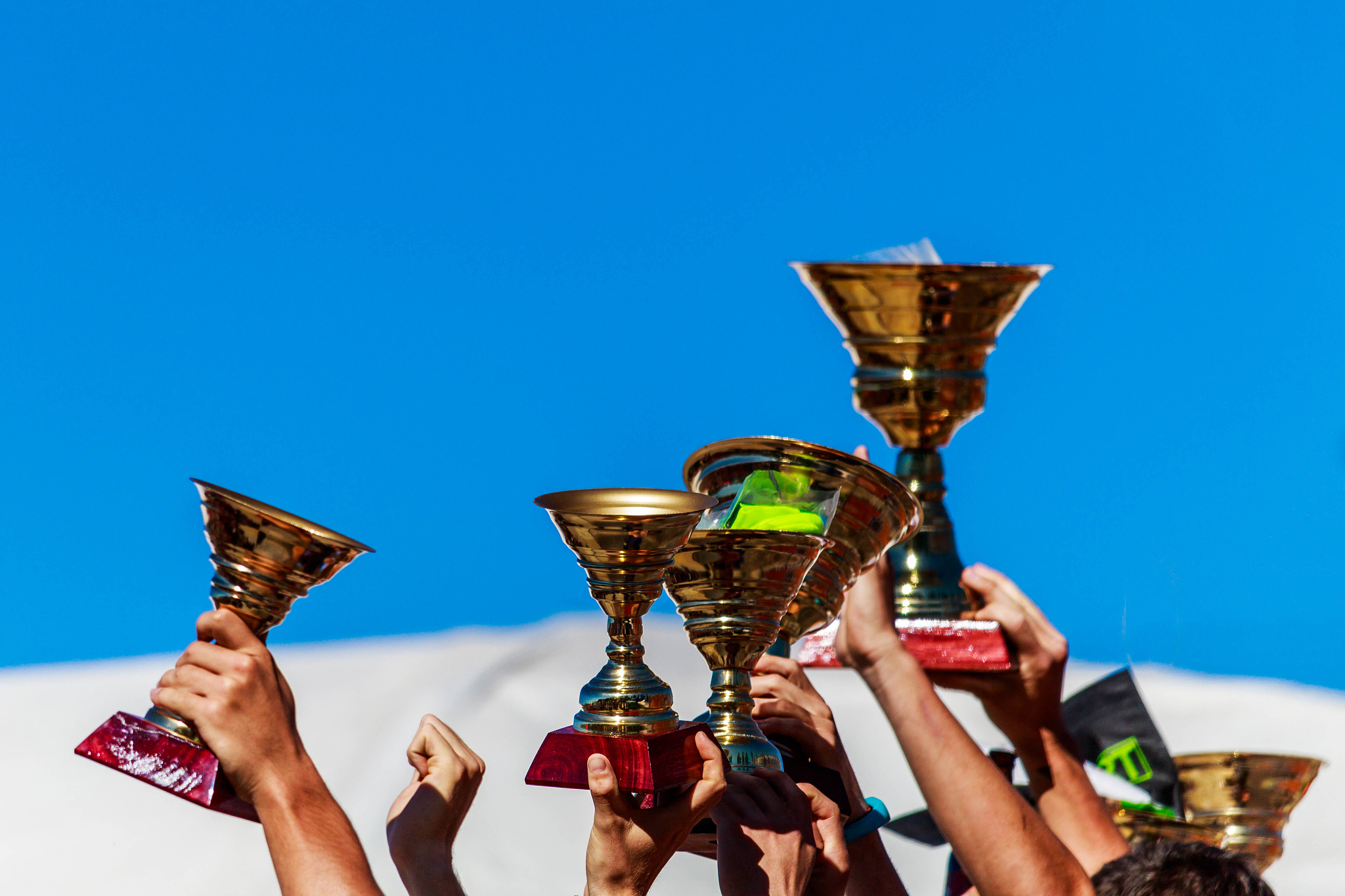 爱游戏tv-关于关键战局打响，球队冲刺冠军荣誉的信息